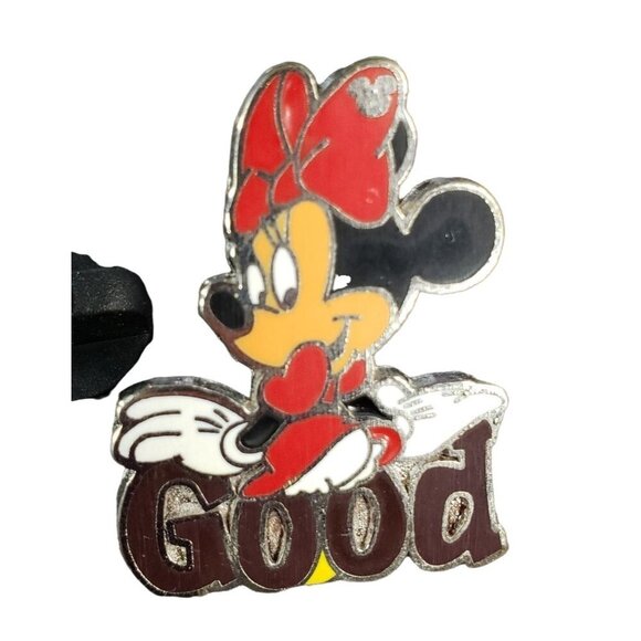 Disney Minnie Mouse Pin Hidden Mickey Good Trading Badge Lapel Pin Brooch Bow - Picture 1 of 6